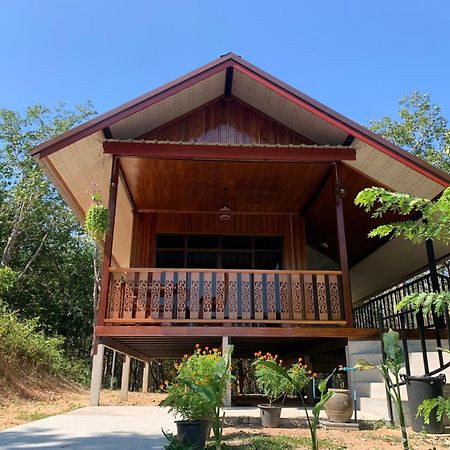 Koh Jum Paradise Resort Exterior foto